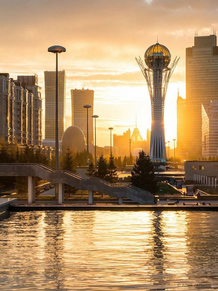 Modern Astana - Contemporary buildings and city life in Astana